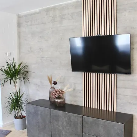 Vier Sind Hier Apartment *