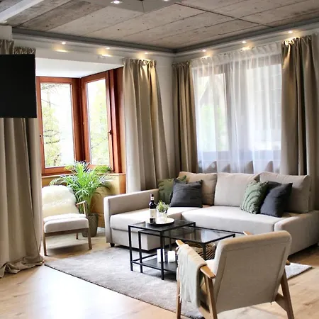 Vier Sind Hier Apartment *