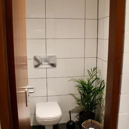 Vier Sind Hier Apartment *